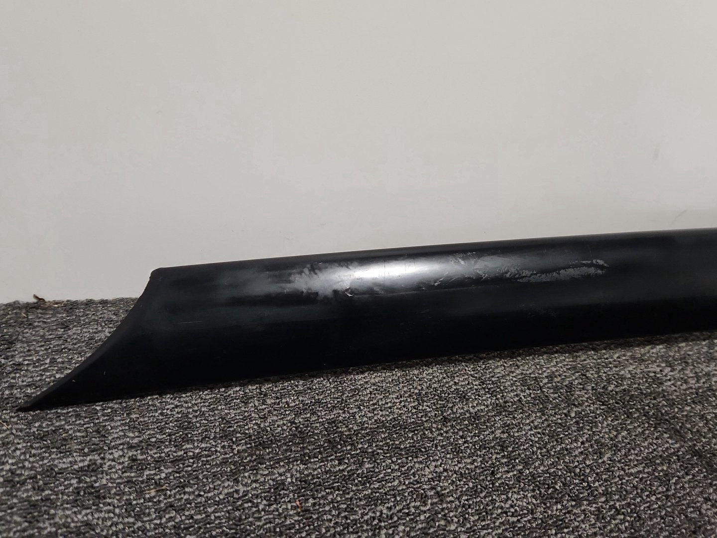 Land Rover Discovery L462 Genuine Right O/S A Pillar Door Moulding HY32-025A52-A