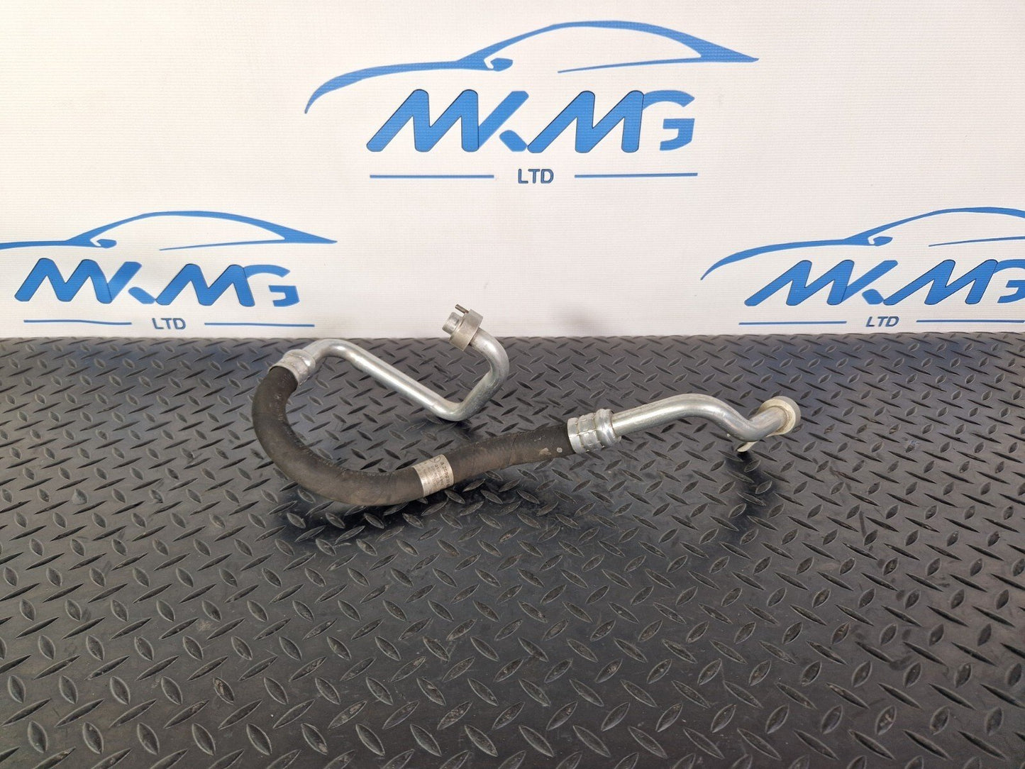14-21 MERCEDES BENZ C300h W205 OEM HYBIRD AIR CON PIPE HOSE A2058306801
