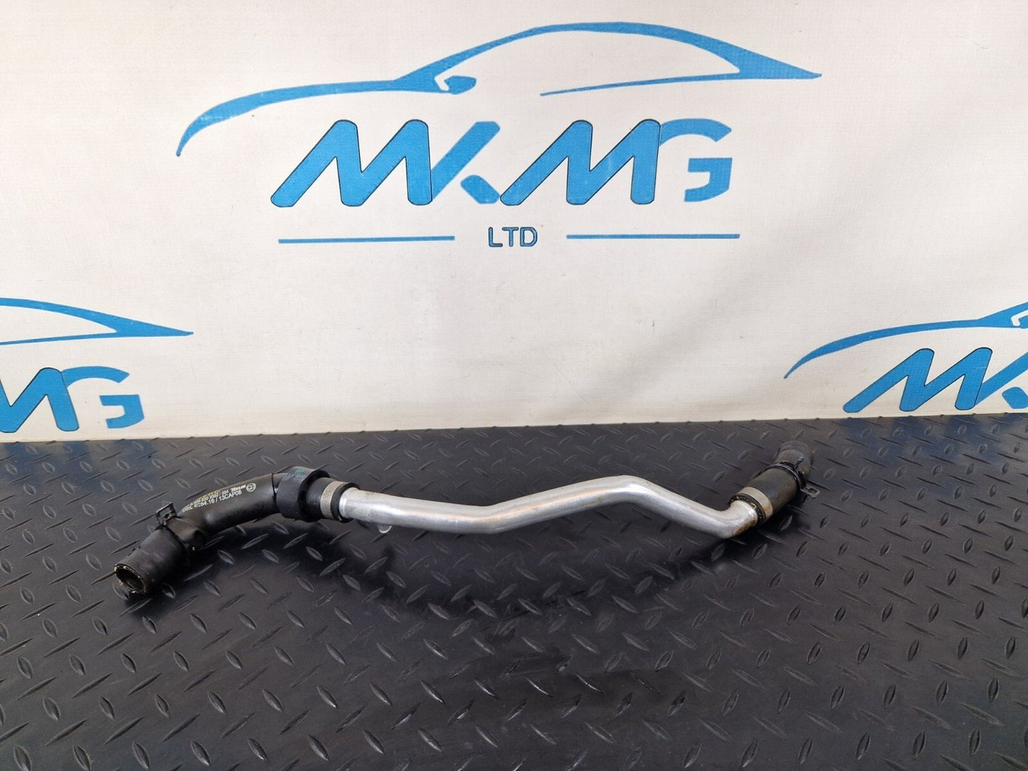 14-21 MERCEDES BENZ C300h W205 GENUINE HEATING WATER PIPE HOSE LINE A2058303302