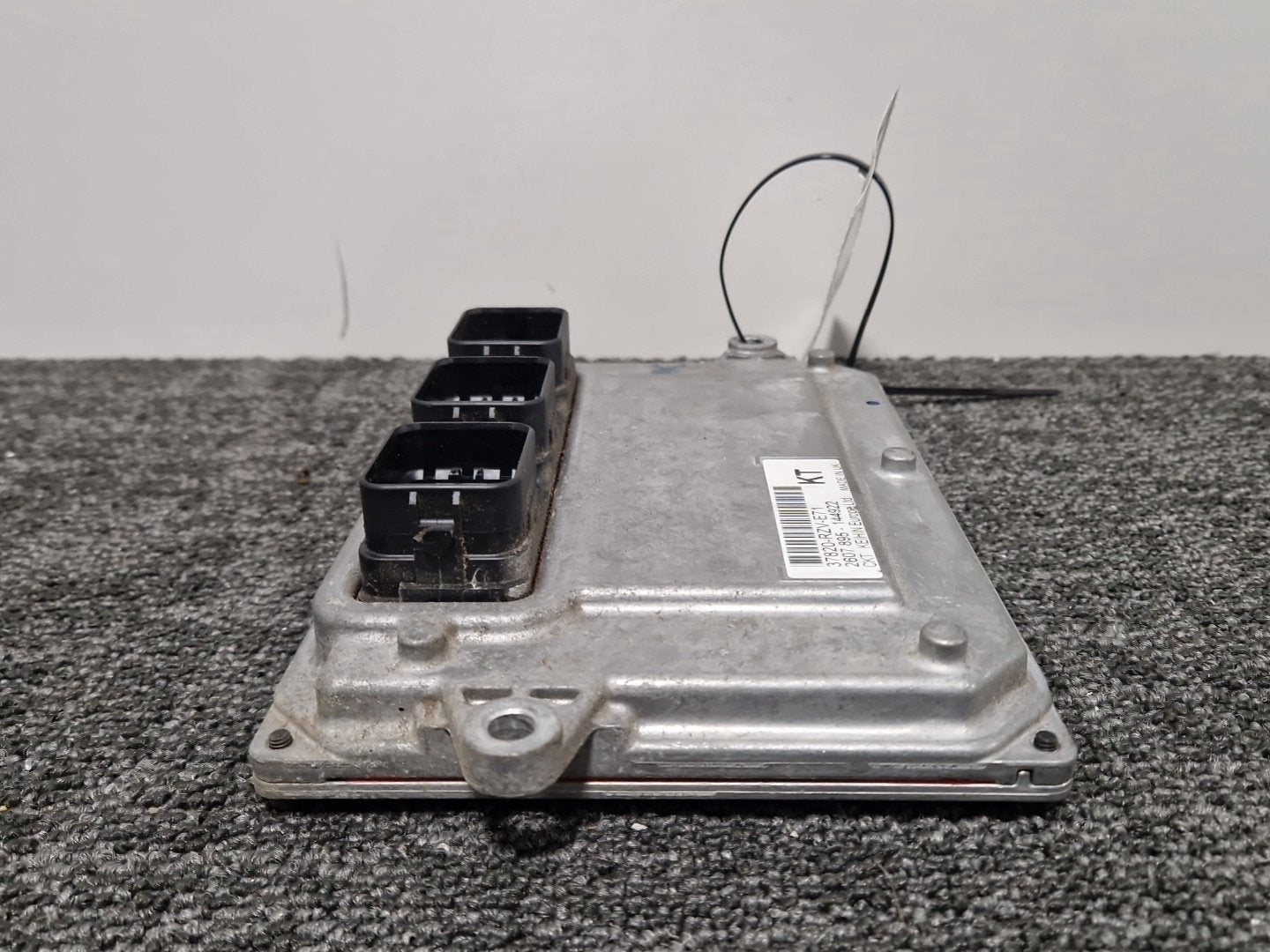 Honda CR-V MK3 FL (RE58) SUV Genuine Engine Control Unit ECU 37820-RZV-E71
