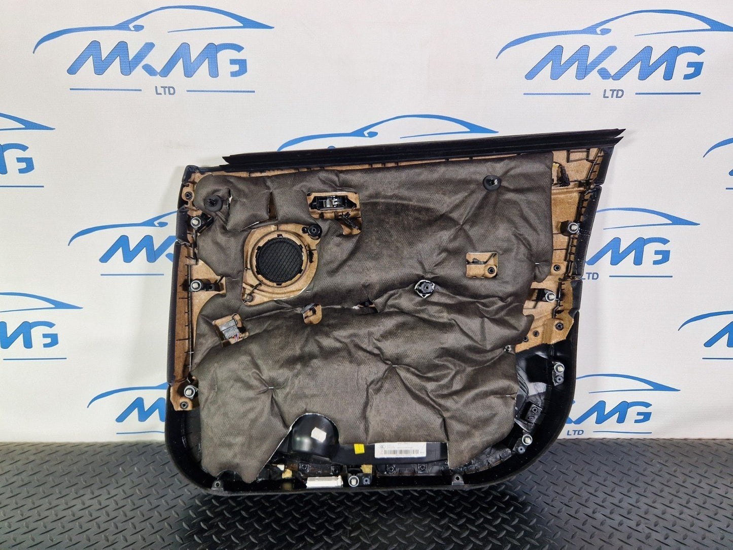 16-22 BMW X1 F48 GENUINE FRONT PASSENGER SIDE DOOR CARD PANEL IN BLACK