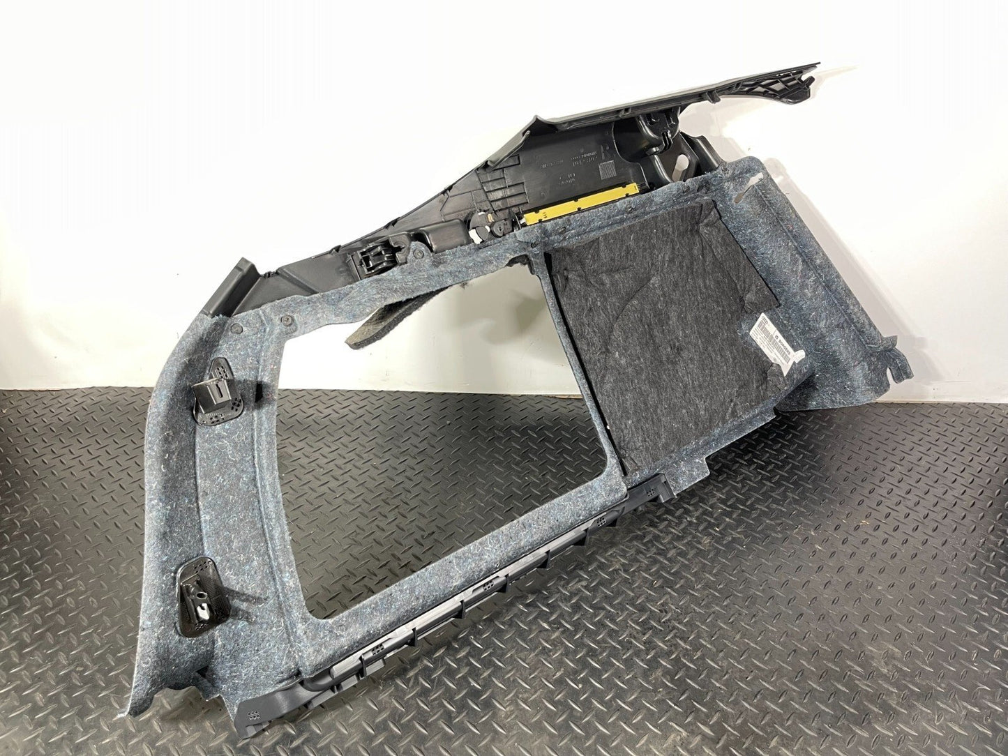16-19 AUDI A4 B9 ESTATE GENUINE REAR RIGHT DRIVER SIDE BOOT TRIM PANEL 8W9863880