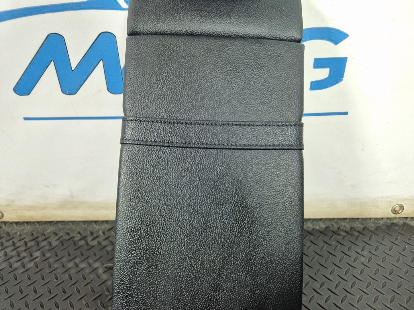 14-21 MERCEDES BENZ C CLASS W205 REAR BLACK LEATHER SEAT BACKREST & ARMREST