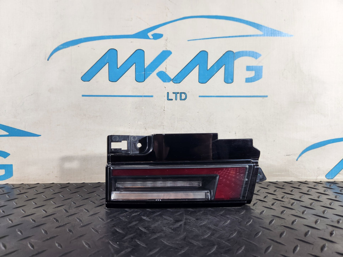 2019 - 2025 Range Rover Evoque L551 Rear Right O/S Tailgate Light R8D2-13A420-AD