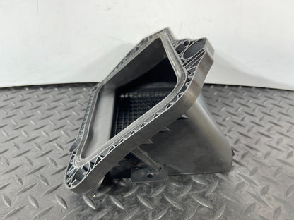 16-19 AUDI A4 B9 SALOON GENUINE FRONT AIR INTAKE DUCT VENT 8W2819904A