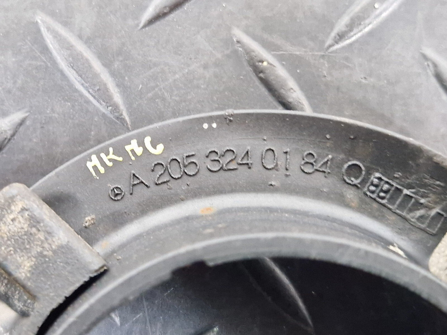 14-21 MERCEDES BENZ C220 W205 REAR COIL SPRING BOTTOM RUBBER MOUNT A2053240184