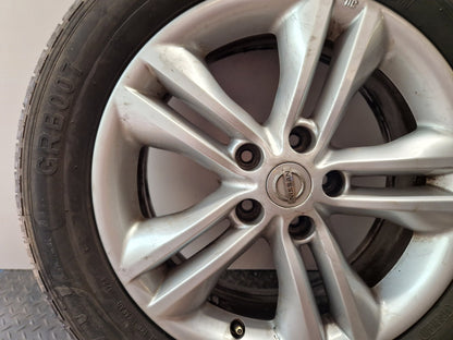 Nissan Qashqai MK1 17" Alloy Wheel with Tyre 215/60/17 ~3mm