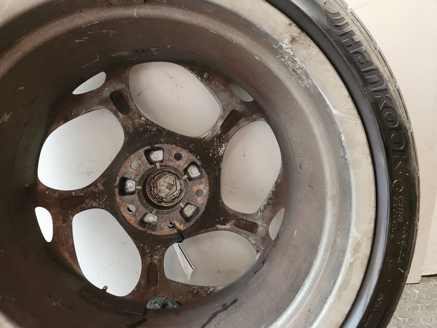 Renault Mégane MK3 (Ph2) (X95) 18" Alloy Wheel with Tyre 225/40/18 ~5mm