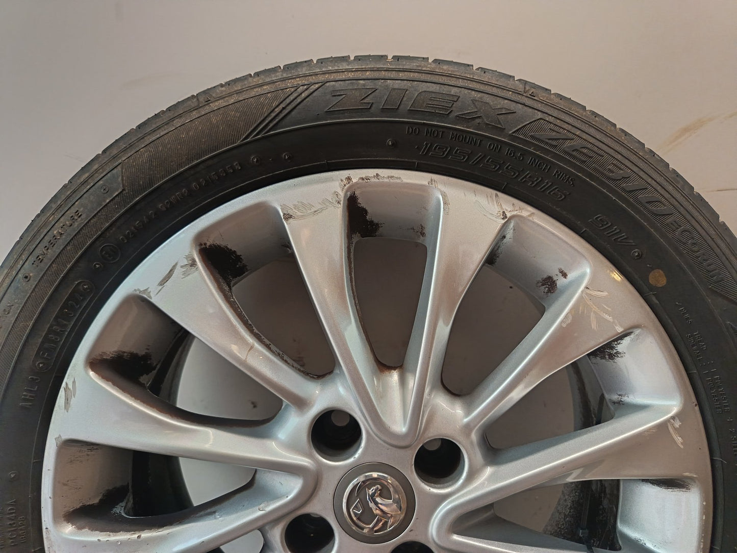 Vauxhall Corsa MK4 (E) (4500) 16" Alloy Wheel with Tyre 195/55/16 ~5mm