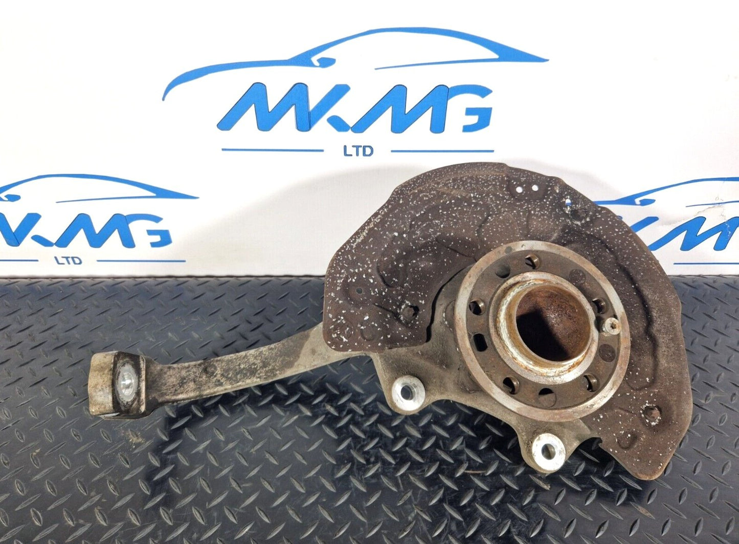 14-21 MERCEDES BENZ C CLASS W205 GENUINE WHEEL HUB BEARING FRONT RIGHT A2052200