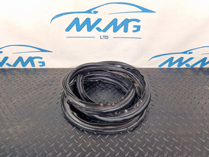 14-21 MERCEDES BENZ C200 W205 GENUINE TRUNK RUBBER SEAL A2057505700