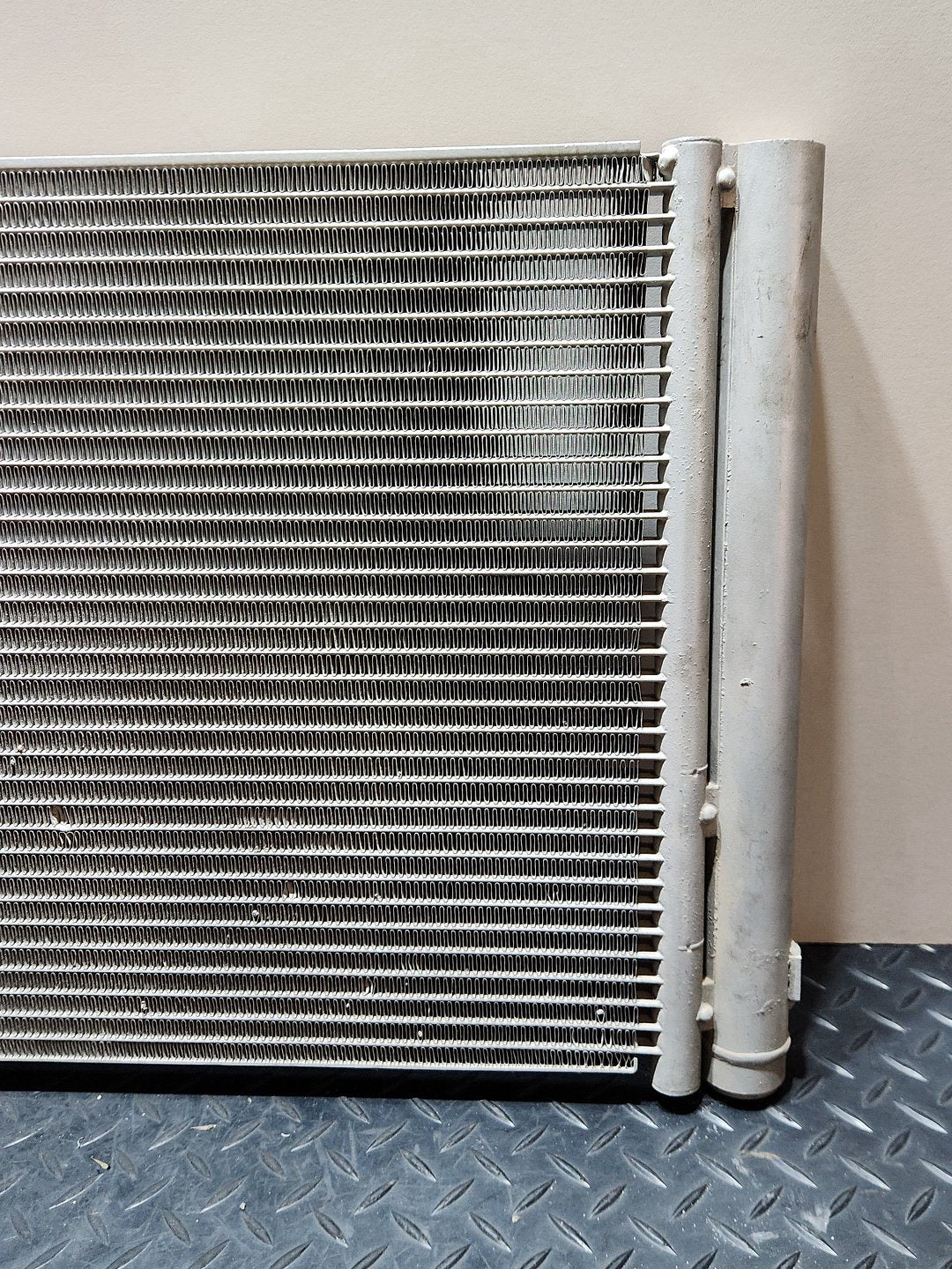 Hella Aftermarket Radiator for Vauxhall Corsa MK3 1.2 A12XER (D)(4400) Hatchback