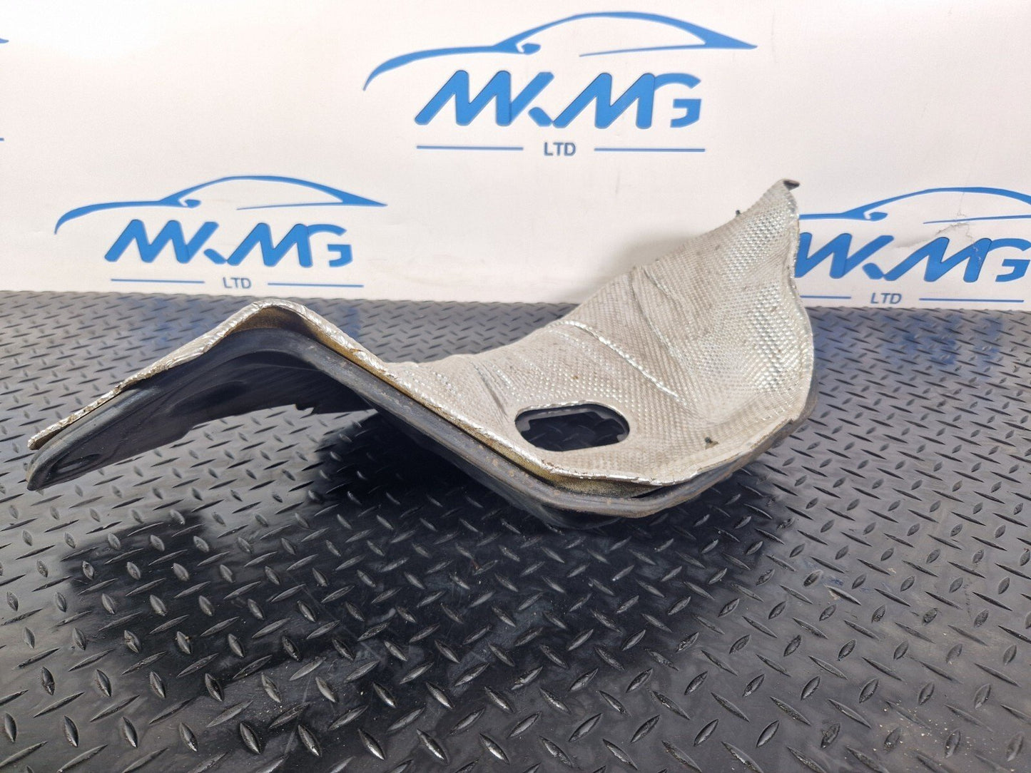 16-19 AUDI A4 B9 GENUINE BULKHEAD FIREWALL HEAT PROTECTION SHIELD 8W0819523C