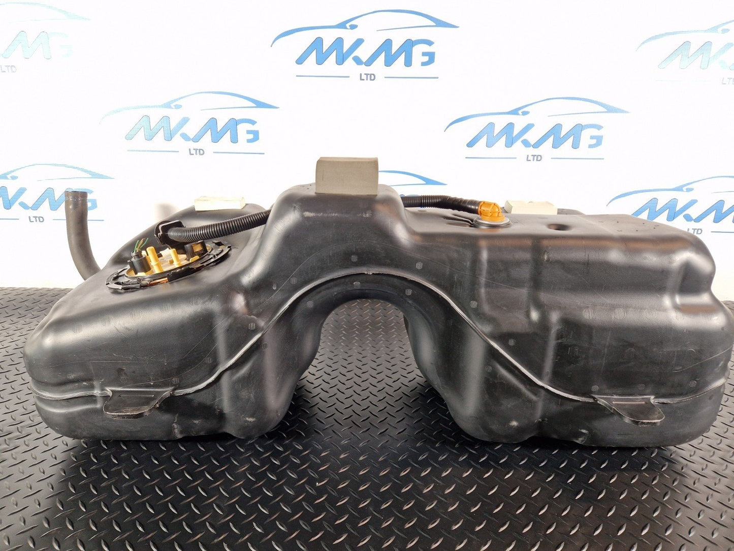 19-ON RANGE ROVER EVOQUE L551 DIESEL FUEL TANK K8D2-9K007 M8D29K007CB