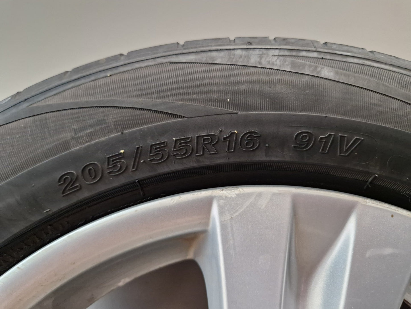 BMW 116i E87 16" Alloy Wheel with Tyre 205/55/16 ~5mm 6779696