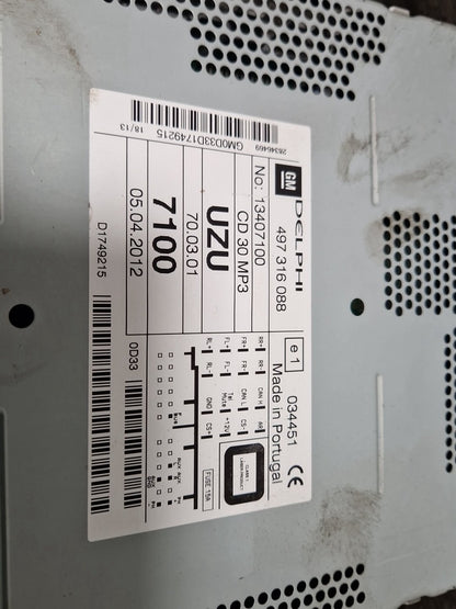 Vauxhall Corsa MK3 (D) (4400) Genuine Radio Stereo Head Unit 13407100