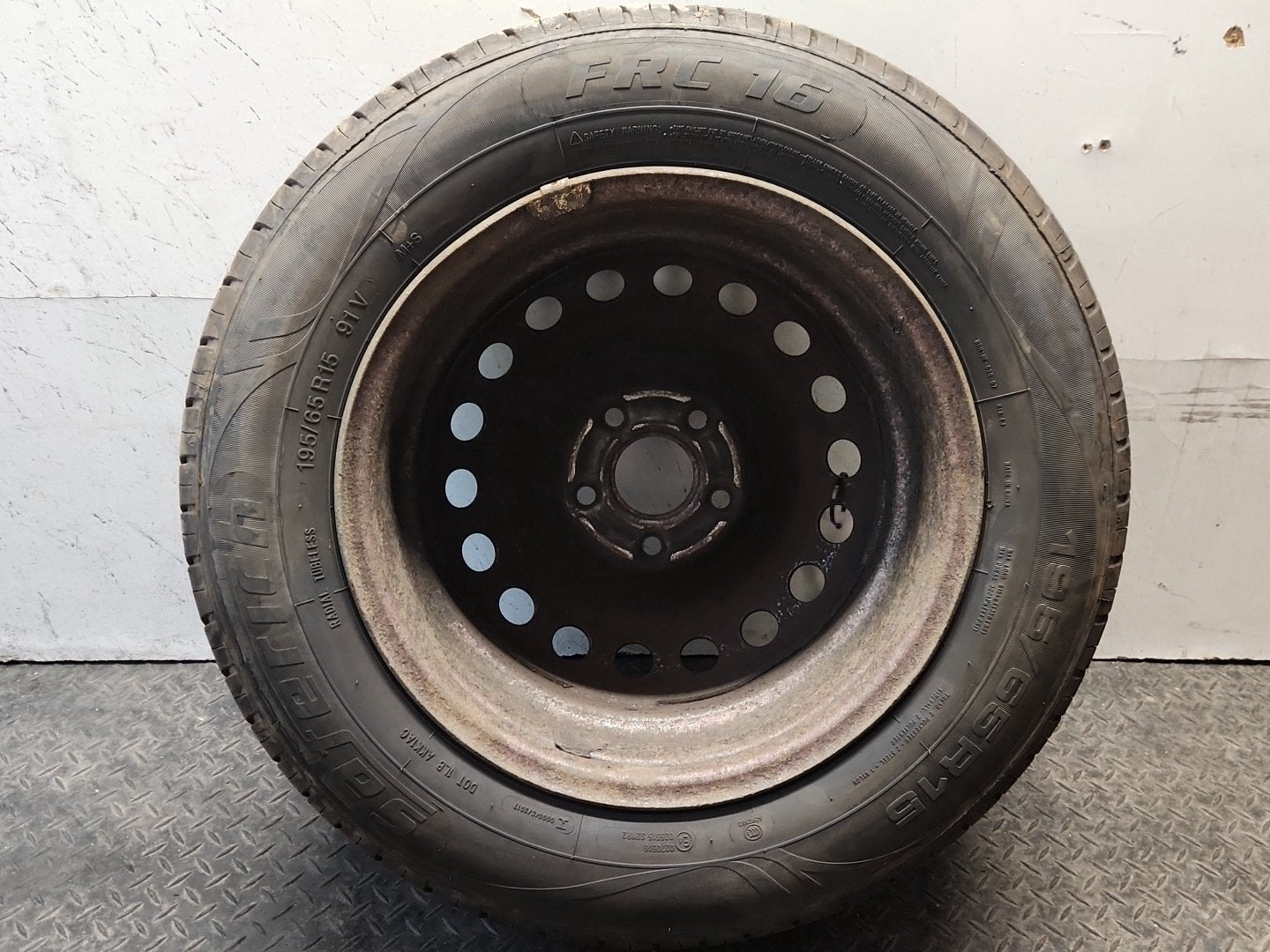 Mercedes-Benz Citan W415 Cargo Van 15" Steel Wheel with Tyre 195/65/15 ~6mm