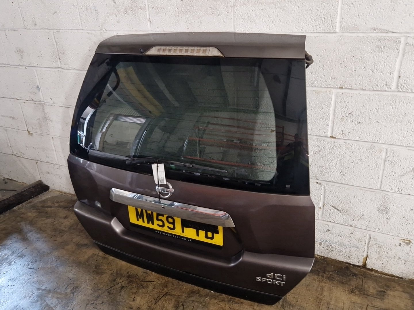 Nissan X-Trail MK2 (T31) SUV Genuine Bootlid Trunk Tailgate Panel in Grey K55