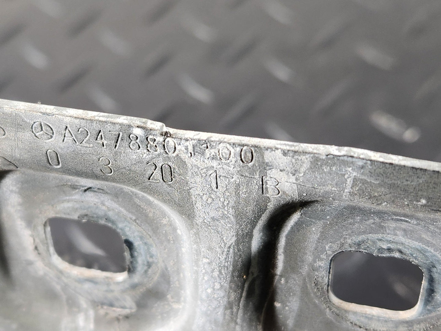 Mercedes-Benz Unknown Part Type A2478801100