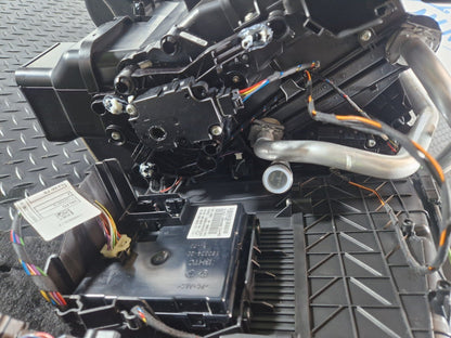 16-22 MERCEDES BENZ X253 HEATER MATRIX CORE & A/C CONTROL MODULE A2058309604