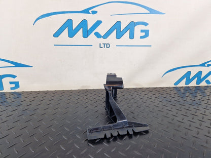 14-19 MERCEDES BENZ GLA X156 REAR LEFT BUMPER HOLDER BRACKET A1568853300