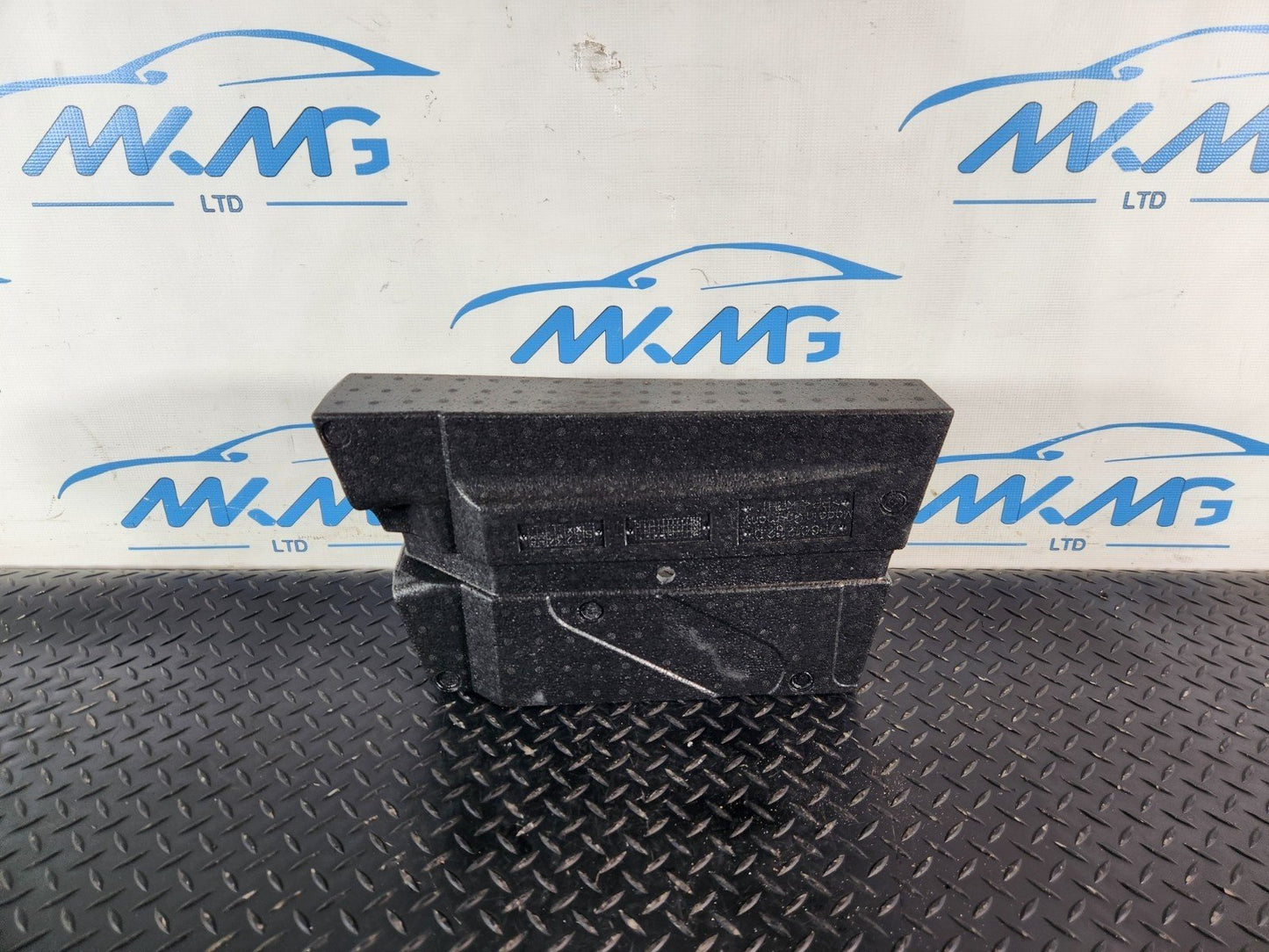 10-18 VW TOUAREG 7P OEM BOOT TOOL STORAGE FOAM BOX 7P6012112D