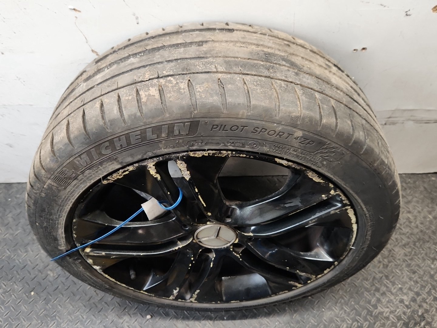 Mercedes CLC-Class W203 17" Alloy Wheel with Tyre 225/45/17 ~3mm A2034015302