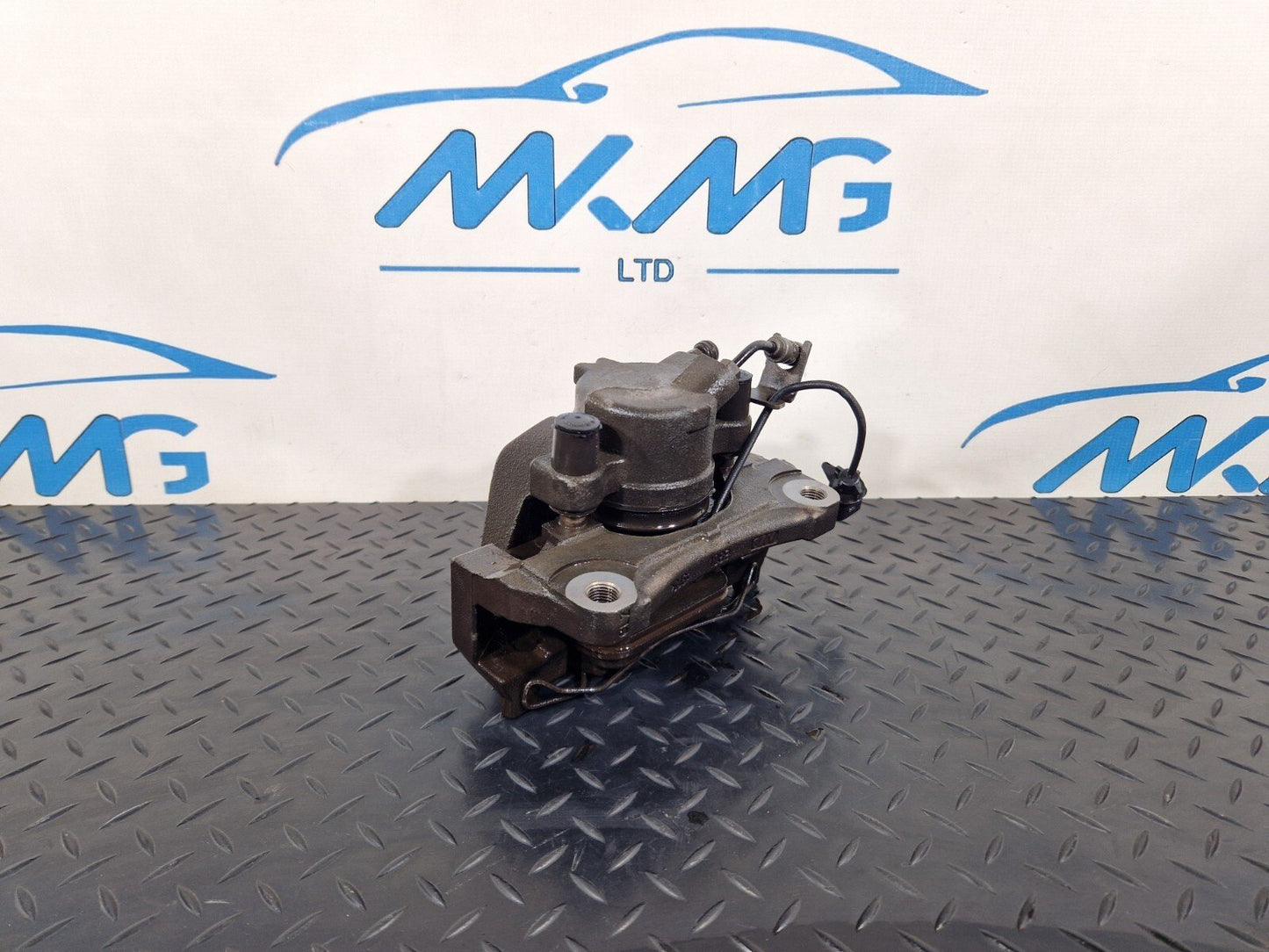 16-24 AUDI A5 F5 GENUINE FRONT LEFT PASSENGER SIDE BRAKE CALIPER 8W05DH