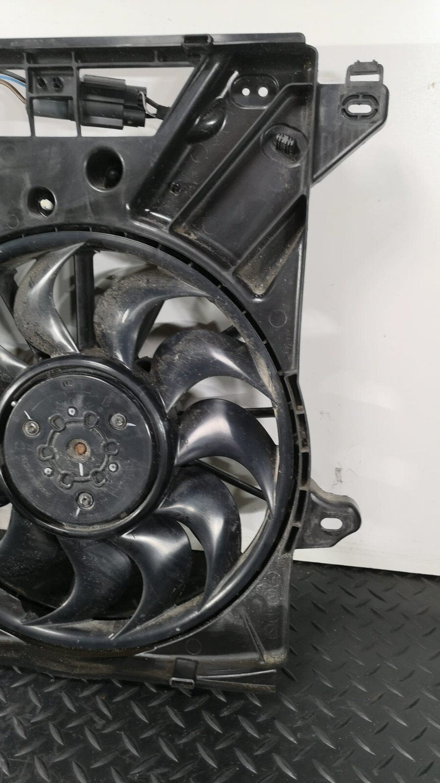 2017 FORD EDGE 2.0 TDCI DIESEL GENUINE RADIATOR FAN MOTOR ASSEMBALY G2G38C607AE