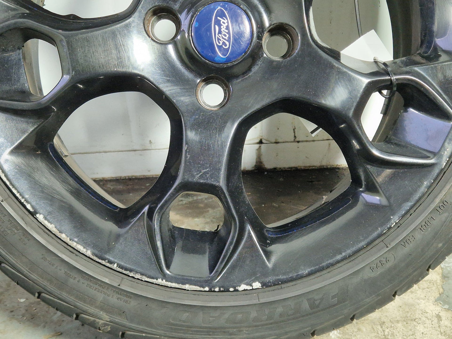 Ford Fiesta MK7 (B299) 17" Alloy Wheel with Tyre 205/45/17 ~6mm
