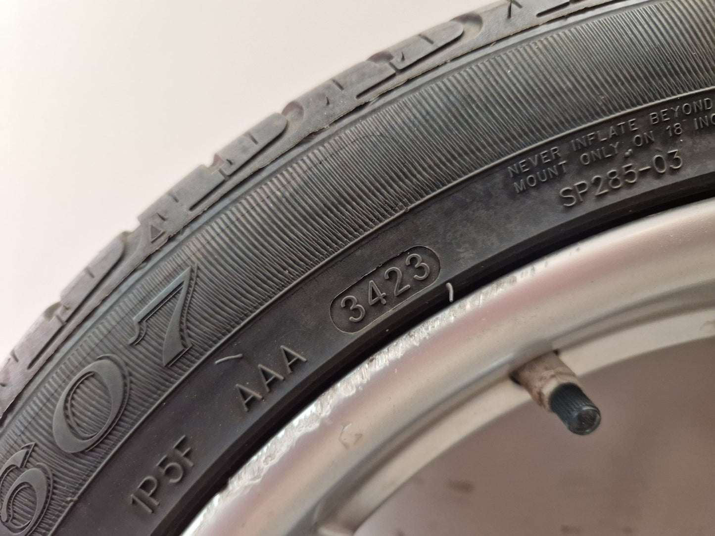 BMW 3 Series F30 F31 18" Alloy Wheel with Tyre 255/40/18 7845881