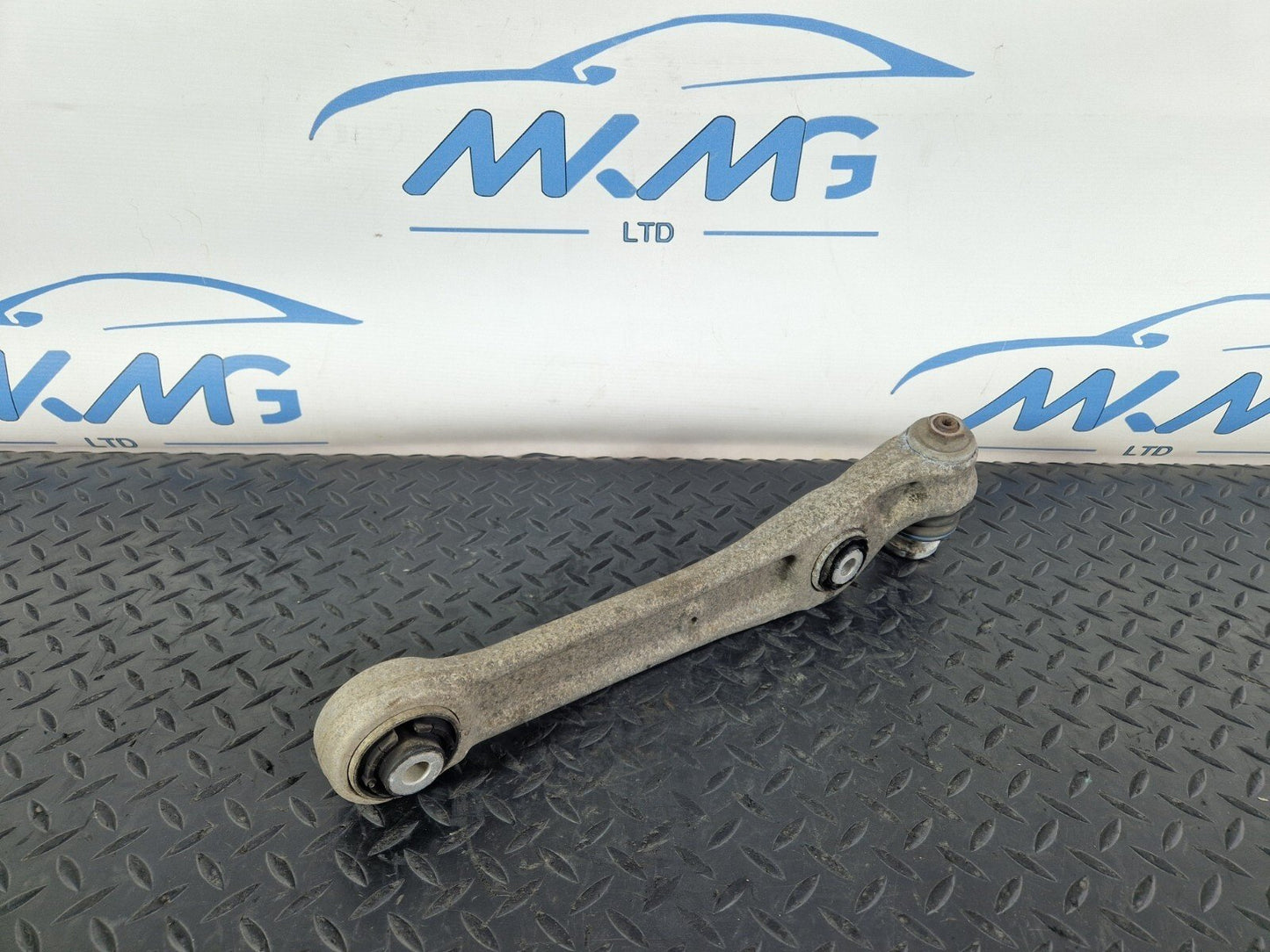 16-19 AUDI A4 B9 GENUINE OEM FRONT LEFT DRIVER O/S CONTROL ARM 8W0407155A