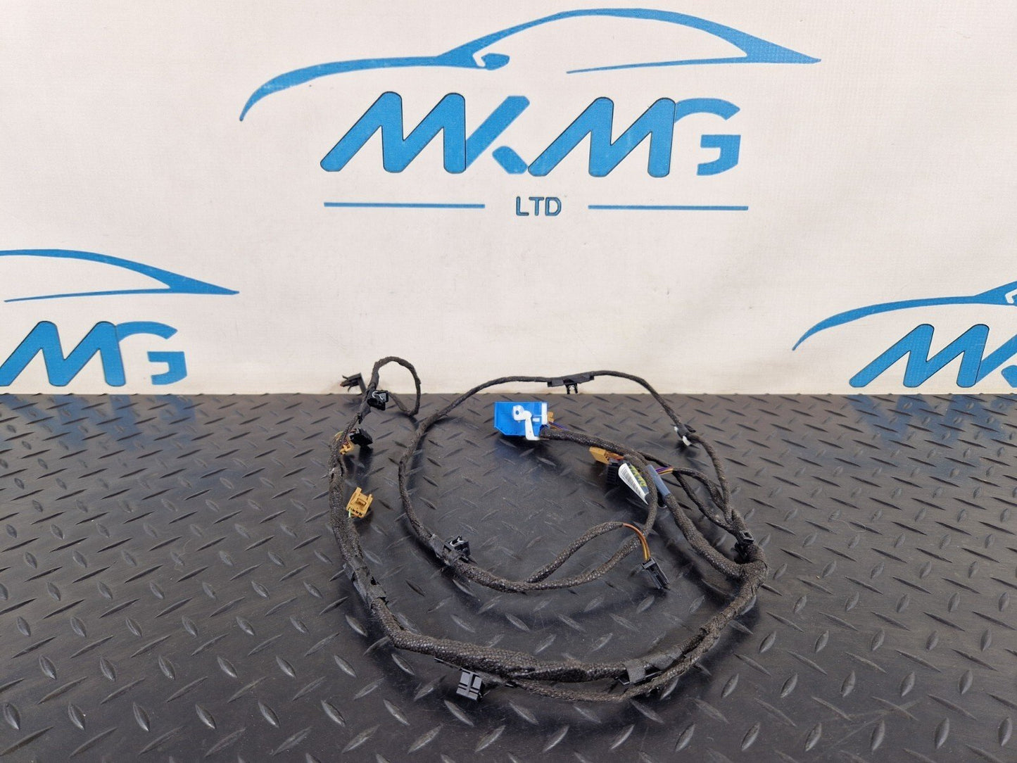 16-19 AUDI A4 B9 GENUINE OEM FRONT RIGHT O/S DOOR WIRING LOOM 8W0971035