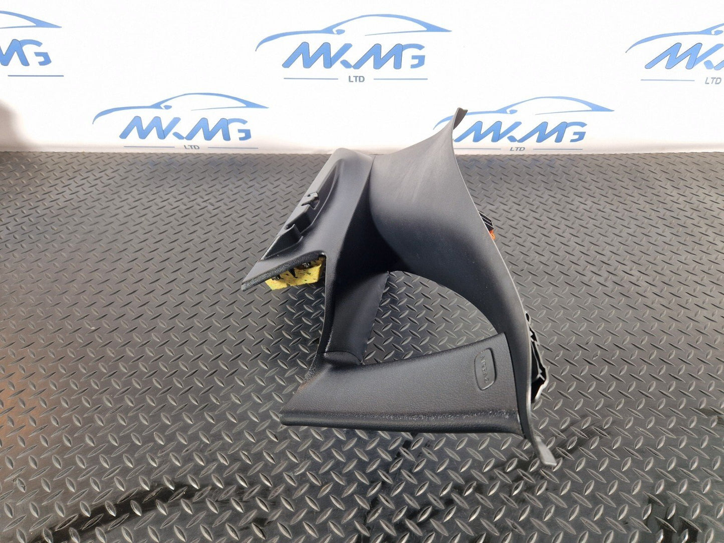 19-ON MERCEDES B CLASS W247 REAR LEFT C PILLAR TRIM COVER  A2476901100