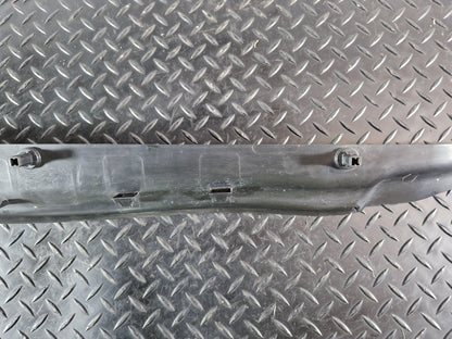 10-18 VW TOUAREG 7P GENUINE RIGHT FRONT FENDER END TRIM 7P6821112B