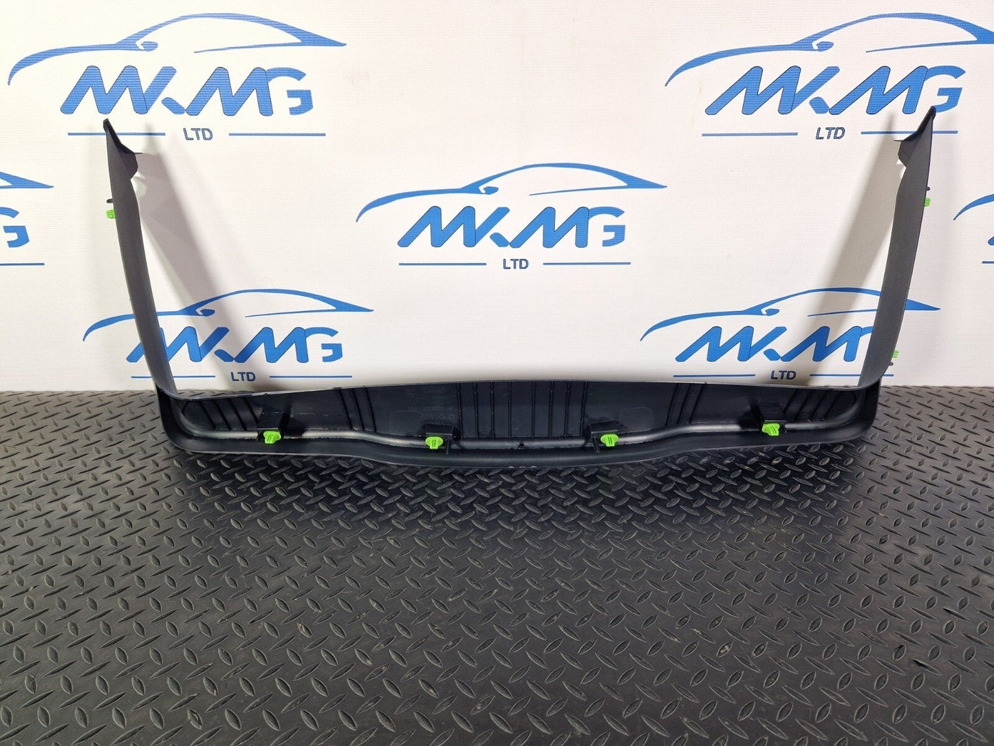 14-21 MERCEDES C220d W205 TAILGATE PANEL TRIM COVER A2057401500