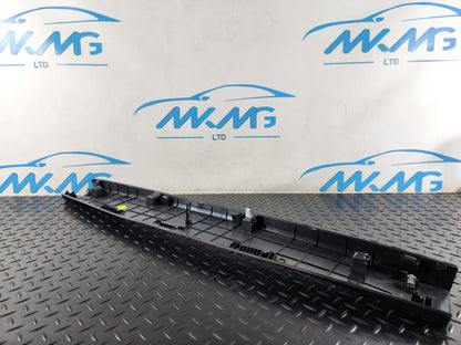 16-20 AUDI Q7 4M GENUINE TAILGATE UPPER COVER TRIM PANEL 4M0867606