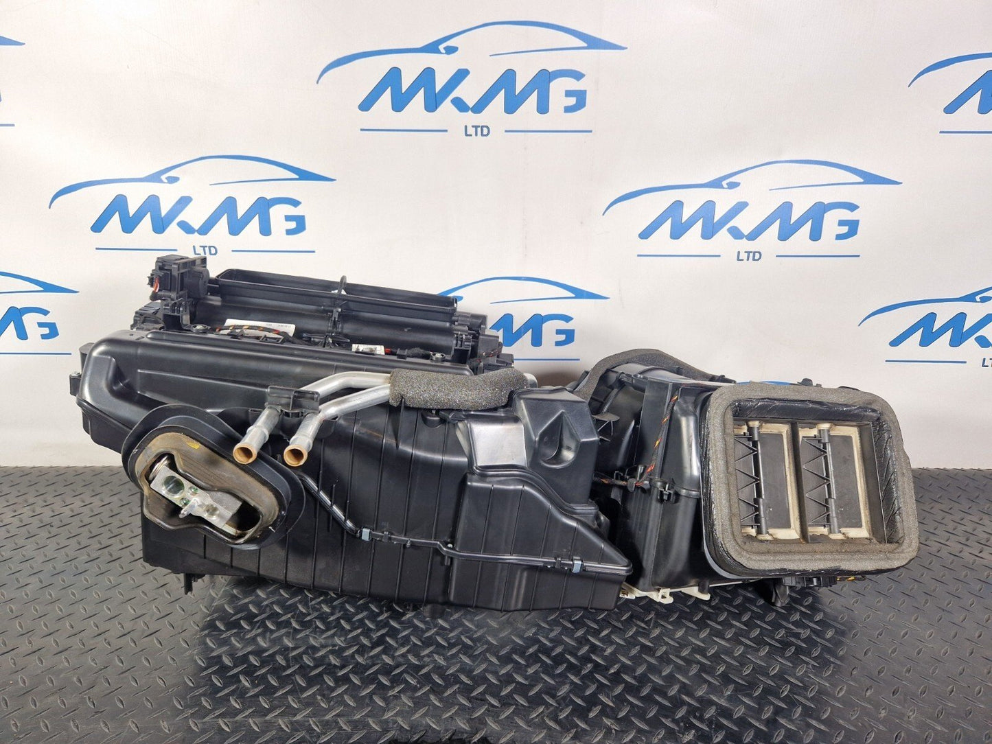 16-23 AUDI A5 F5 SPORTBACK S-LINE GENUINE HEATER MATRIX COMPLETE BOX 8W2816005L
