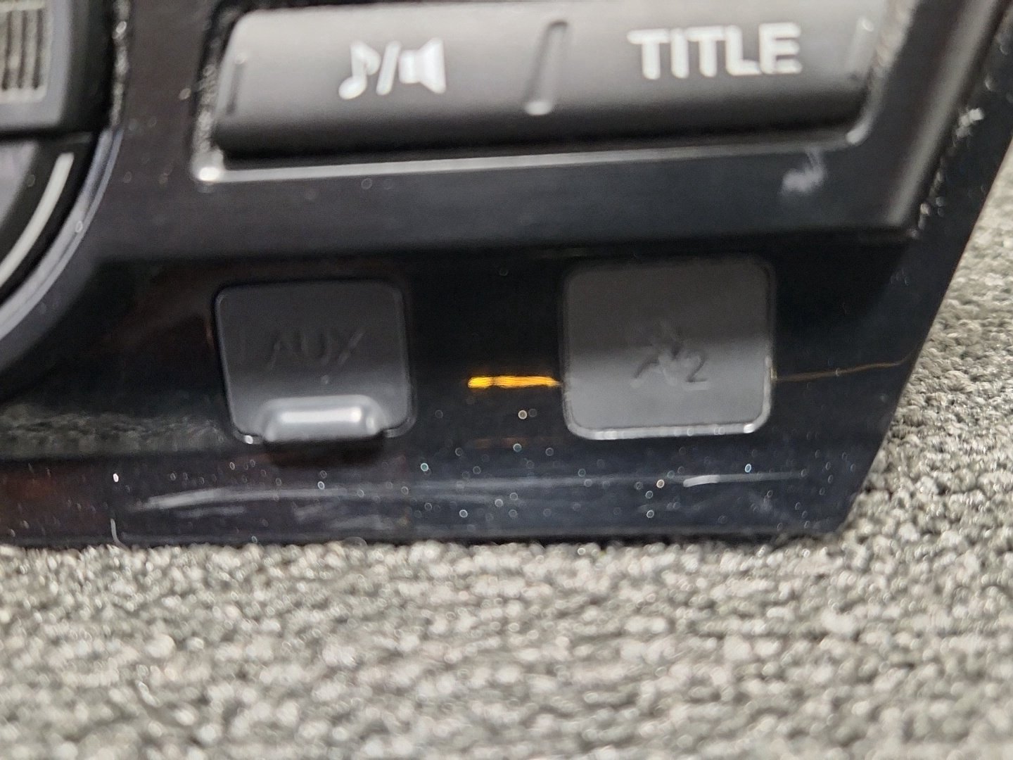 Honda Insight MK2 (ZE2) Genuine Radio Stereo CD Player Head Unit 39100-TM8-E01
