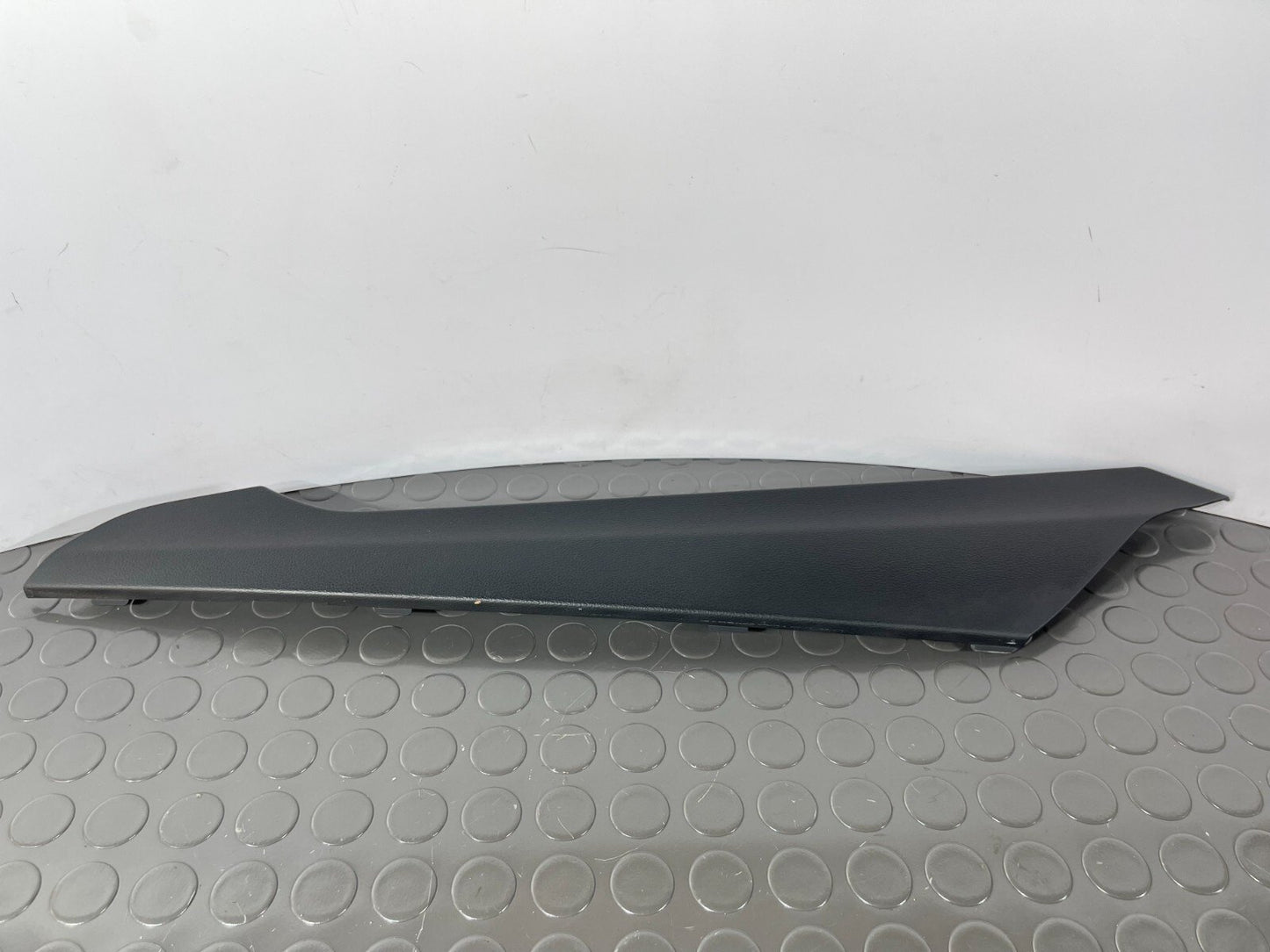 16-19 AUDI A4 B9 GENUINE LEFT PASSENGER SIDE CENTRE CONSOLE TRIM COVER 8W2863305