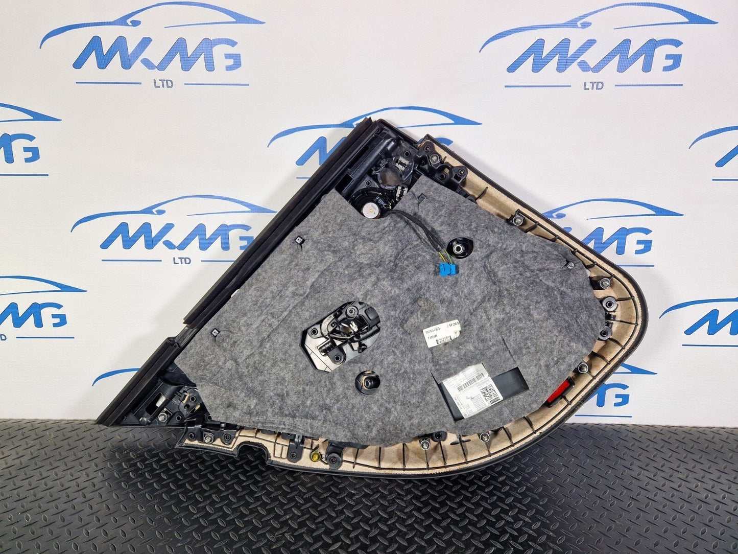 14-21 MERCEDES BENZ C200d W205 REAR DRIVER SIDE DOOR CARD BLACK LEATHER