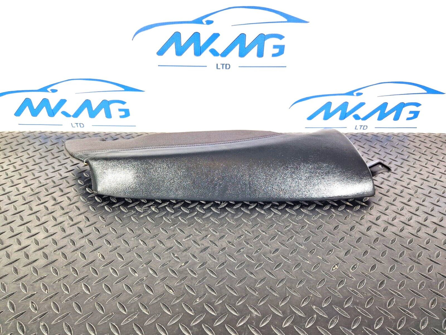 15-18 AUDI A7 4G OEM REAR SEAT CORNER LEATHER TRIM O/S 2300047R