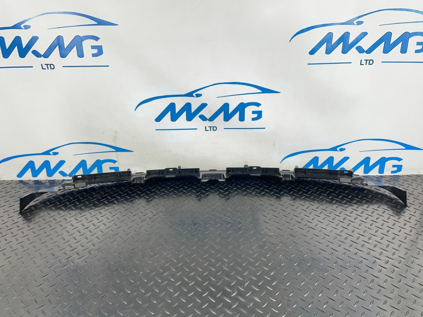 BMW 218i F44 Rear Window Lower Trim 7475714