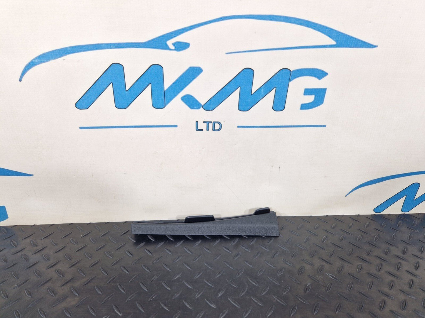 16-19 AUDI A4 B9 LEFT SIDE FRONT A PILLAR TRIM 8W0868203A