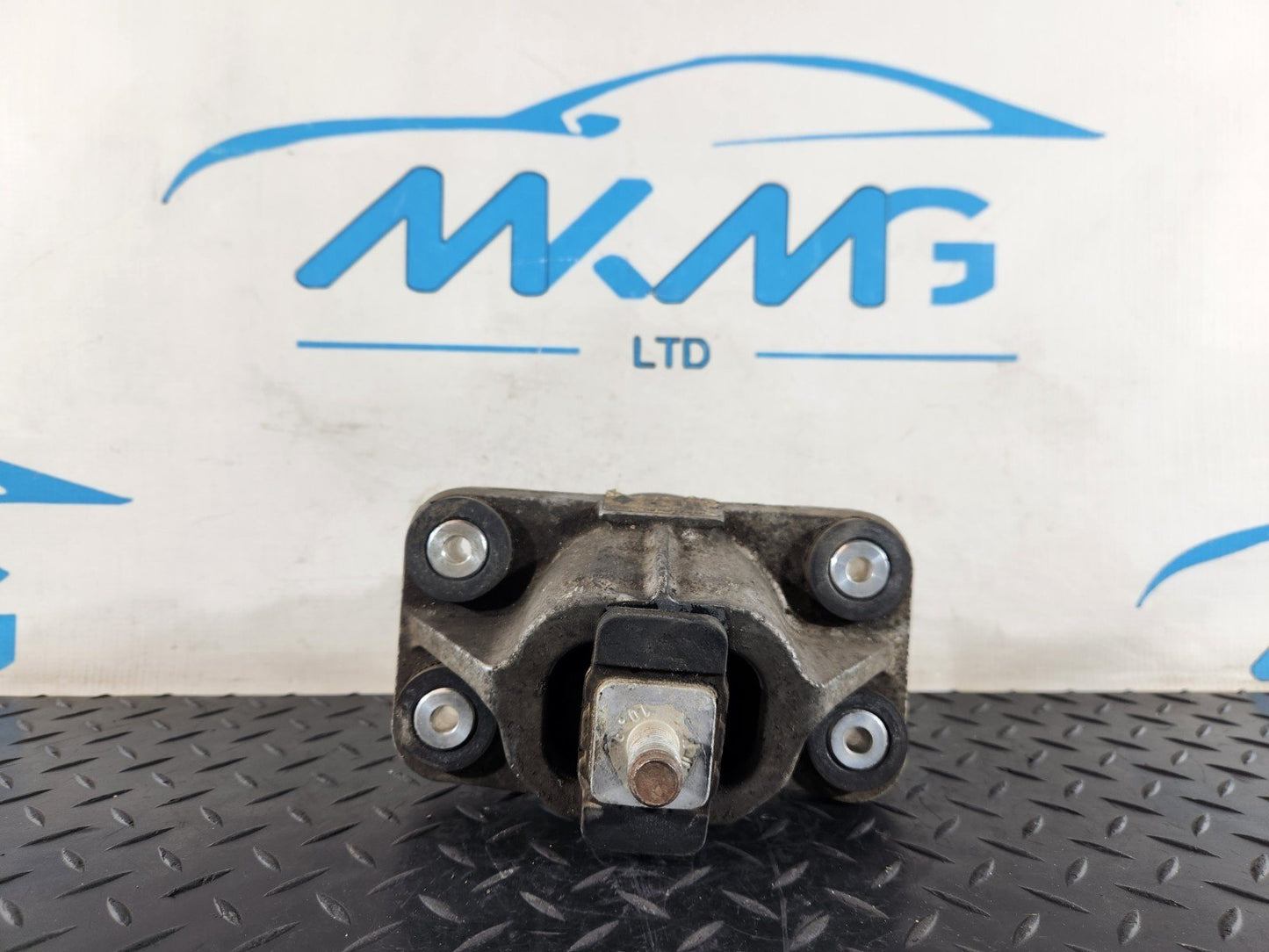 13-23 RANGE ROVER SPORT L494 LOWER LEFT SIDE  ENGINE MOUNT DPLA-6A003BC