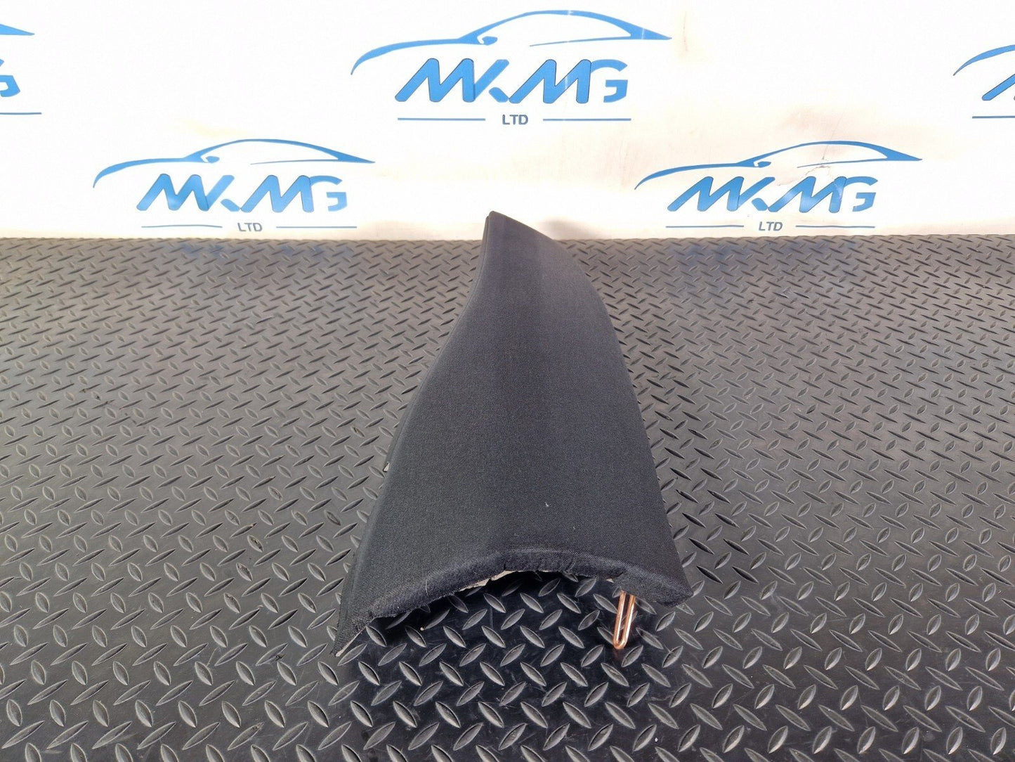 20-24 BMW 1 SERIES F40 REAR LEFT SEAT SIDE FINISHER TRIM 7492433