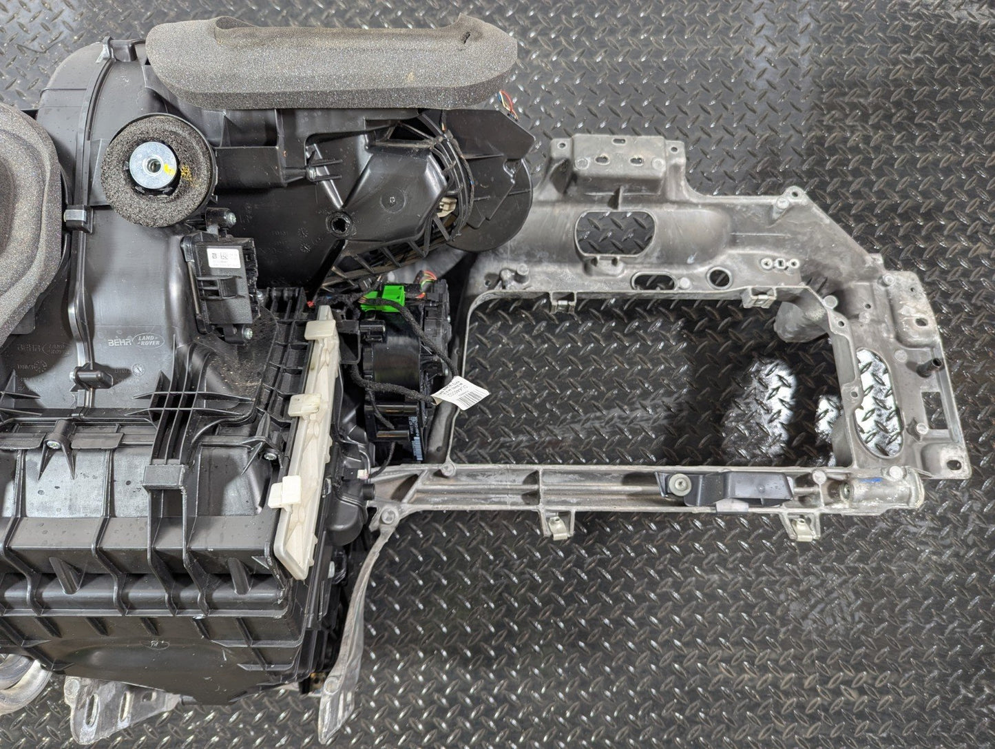 14-19 LAND ROVER L550 DISCOVERY SPORT GENUINE HEATER BOX ASSEMBLY FK7219B555DD