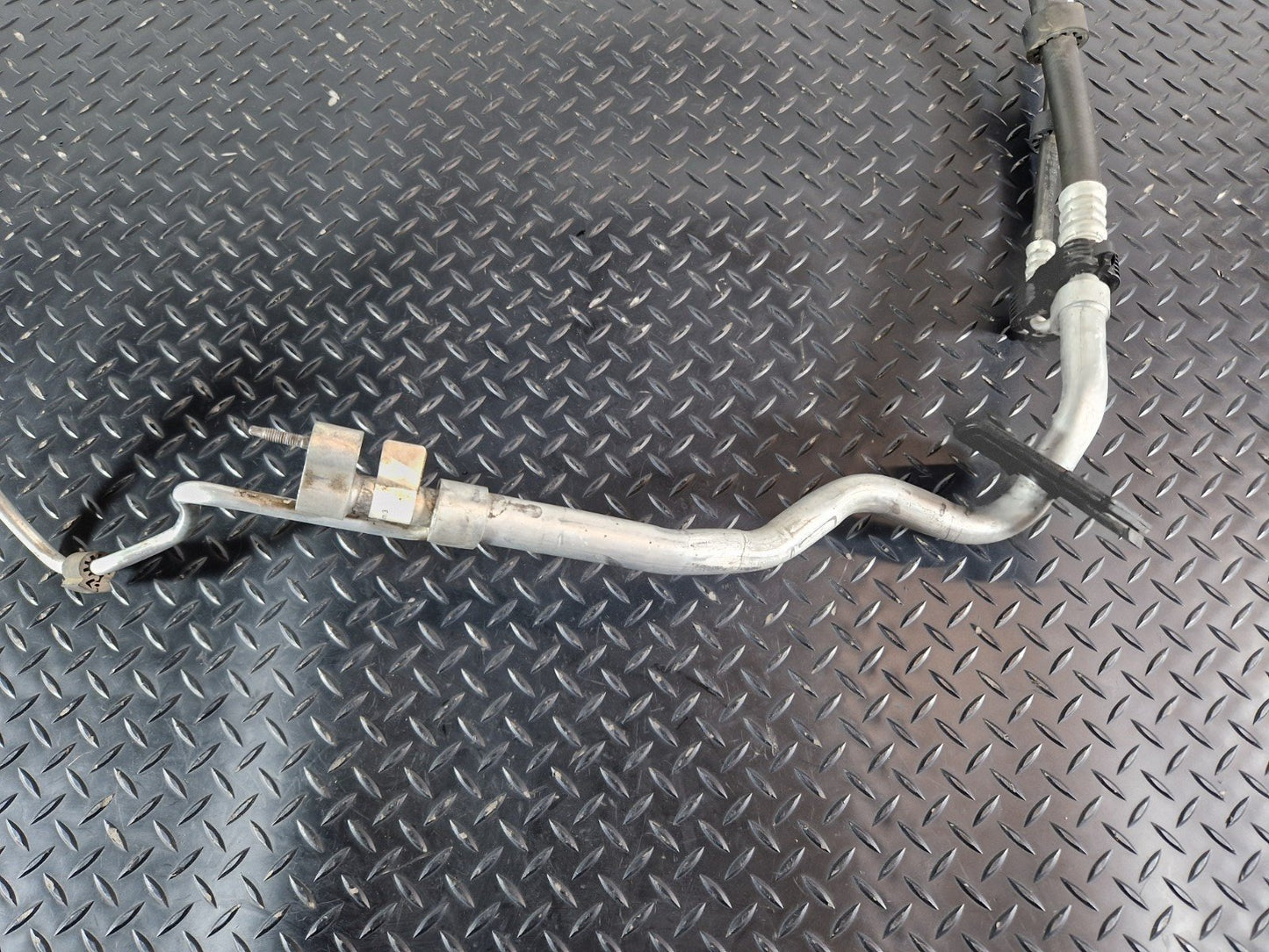 16-19 MERCEDES BENZ GLE W166 GENUINE COOLING WATER HOSE PIPE A1668305600