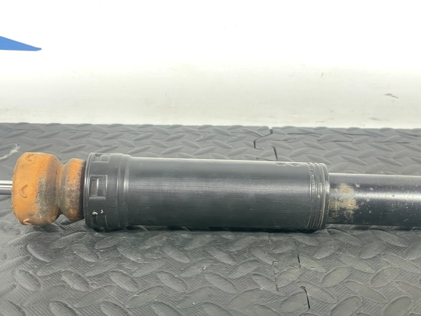 12-18 MERCEDES A B CLA-W176 W246 C117 GENUINE REAR SHOCK ABSORBER A1763201531