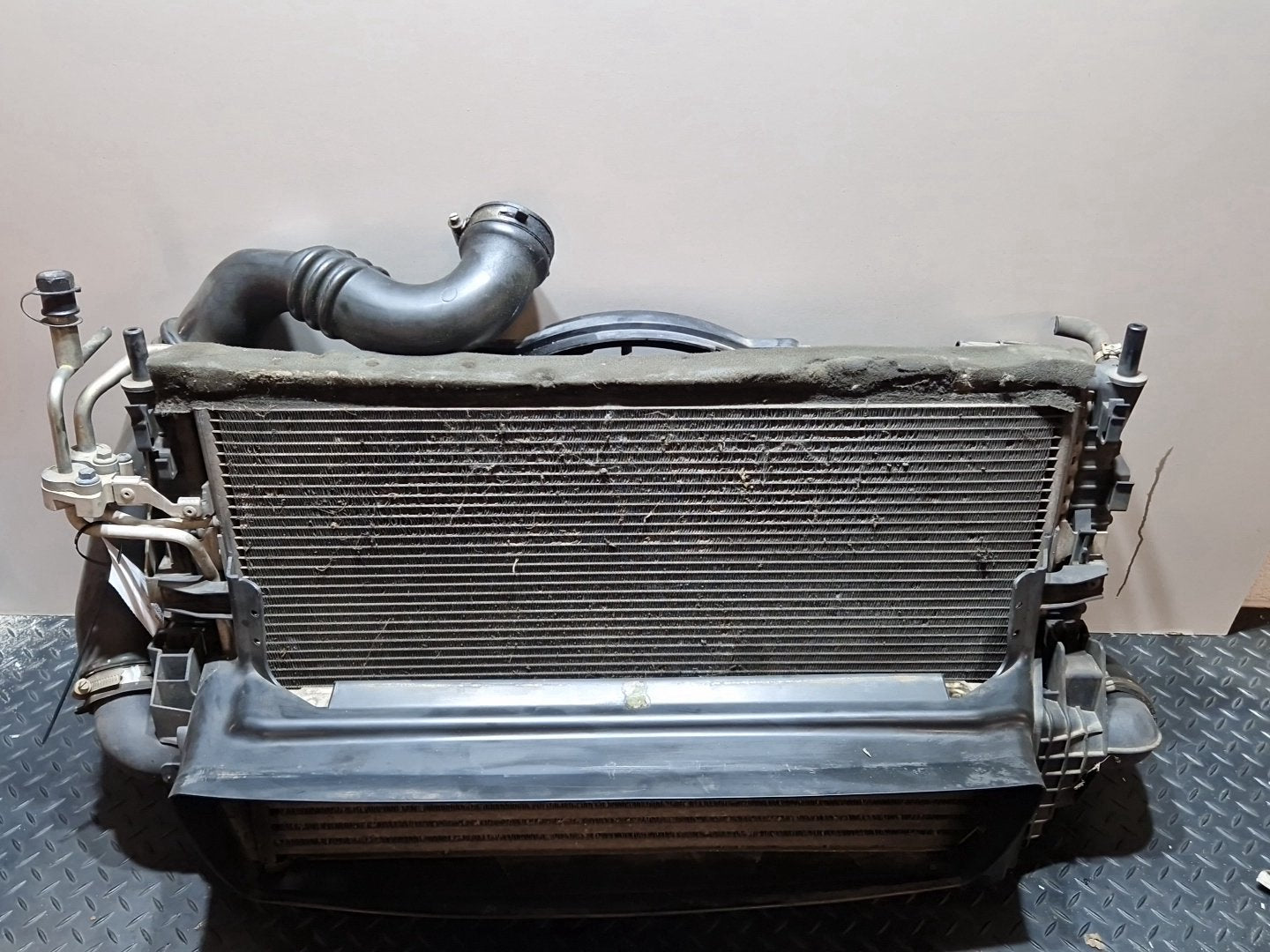 Volvo S40 2.0LL Diesel 100kw D4204T Genuine Complete Rad Radiator Pack
